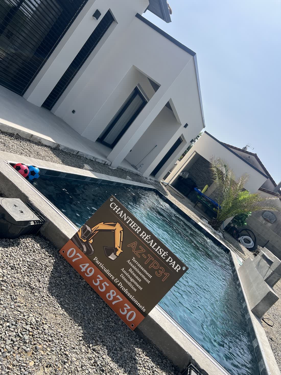 Piscine enterrée livrée après terrassement AZ-TP31